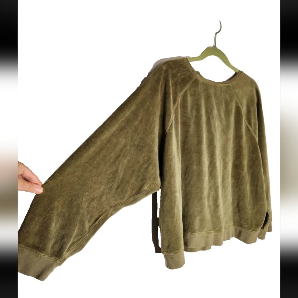 Raquel Allegra Muse Sweatshirt Velour Pullover Army Green $250 sz 2 - Picture 15 of 16